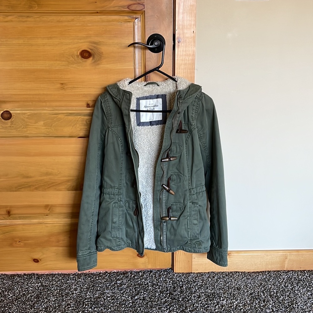 A&F Women Size S Army Green Winter Coat Jacket